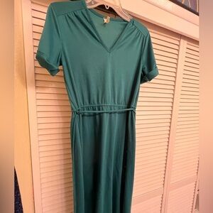 Vintage Women’s V Neck Short Sleeved Green Sz M/L Vintage 70’s 80’s ? Dress